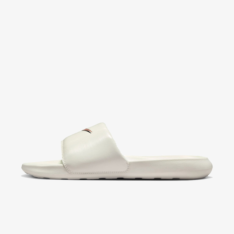 Nike Victori One 