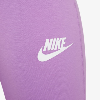 Nike Classic 