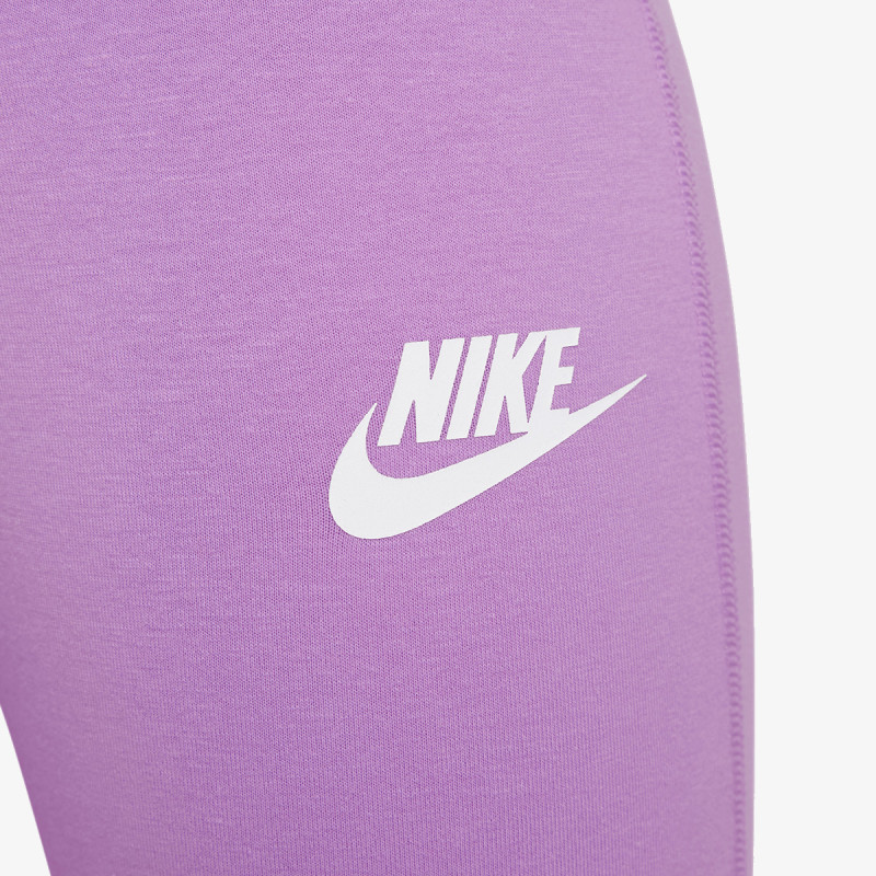 Nike Classic 