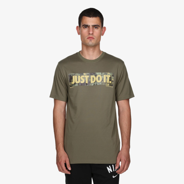 Nike Camo 
