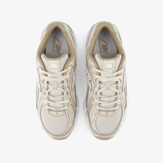 New Balance K 740 