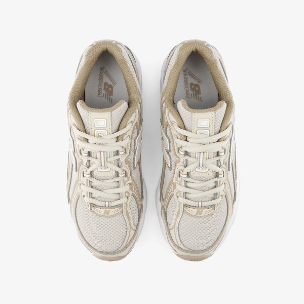 New Balance K 740 