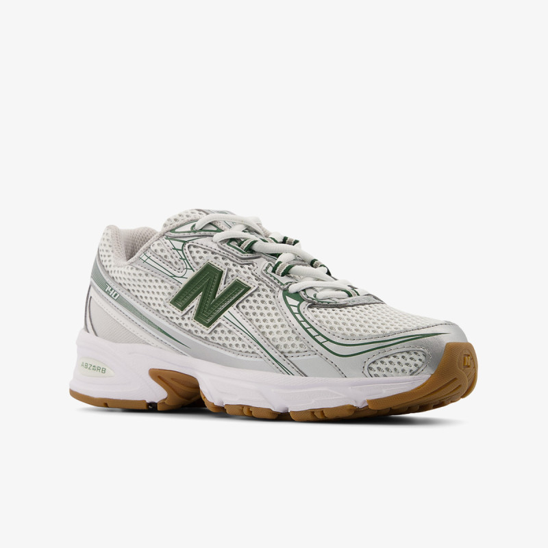 New Balance 740 