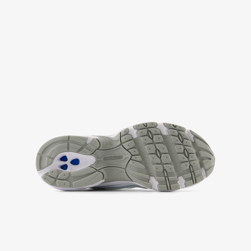 New Balance K 740 