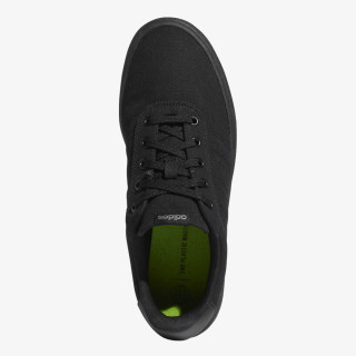 adidas VULCRAID3R 