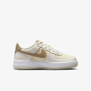 Nike Air Force 1 LV8 