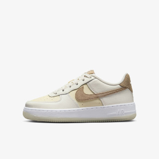 Nike Air Force 1 LV8 