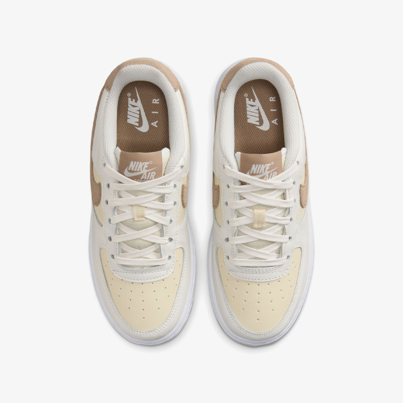 Nike Air Force 1 LV8 