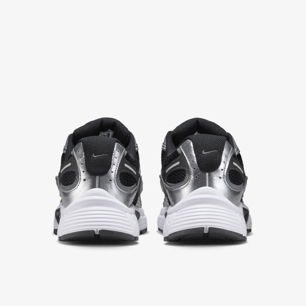 Nike NIKE V5 RNR 