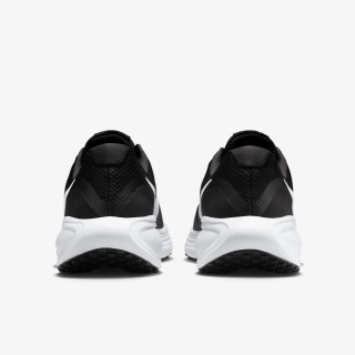 Nike NIKE REVOLUTION 8 