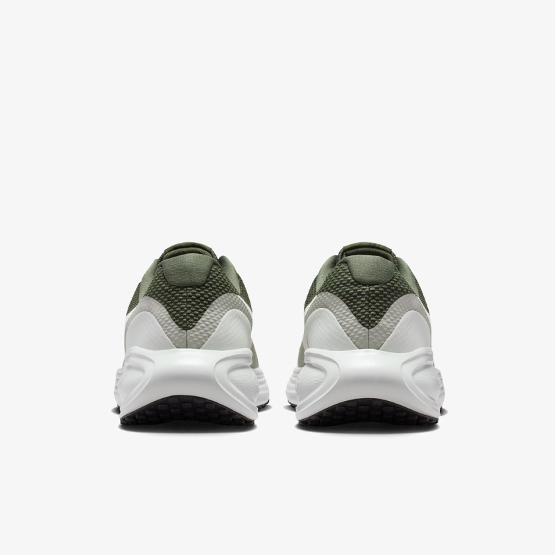 Nike NIKE REVOLUTION 8 