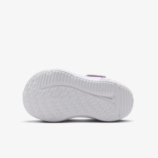 Nike Cosmic Runner 
