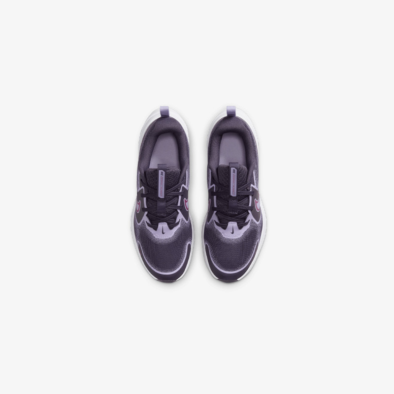 Nike Cosmic Runner 