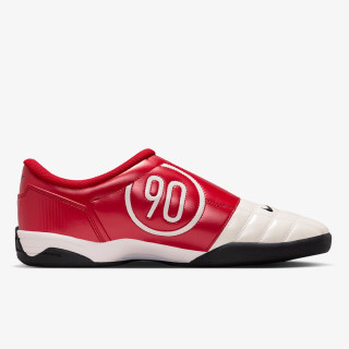 Nike Total 90 
