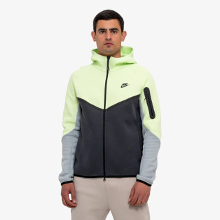 Nike Tech 