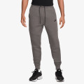 Nike M NK TCH FLC JGGR 