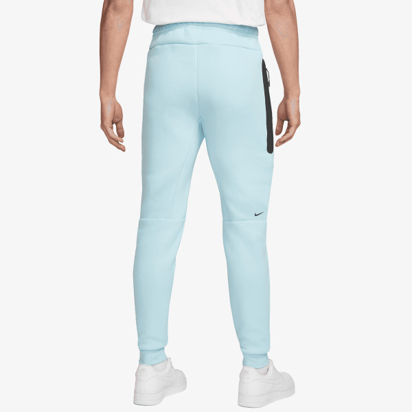 Nike Tech 