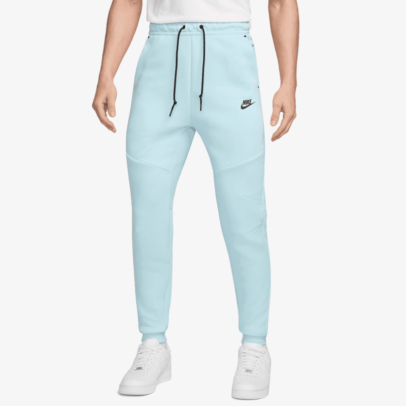 Nike Tech 