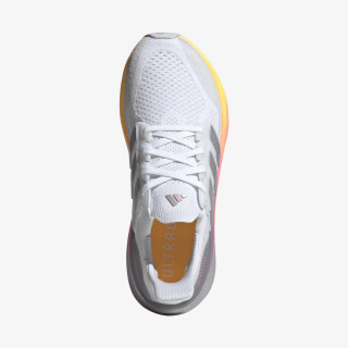 adidas ULTRABOOST 5 W 
