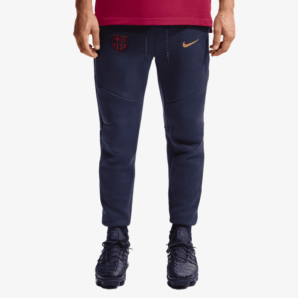 Nike FCB M NK TCH FLC JGGR 