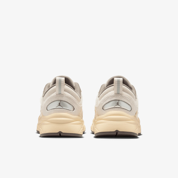 Nike JORDAN TRUNNER O/S BG 