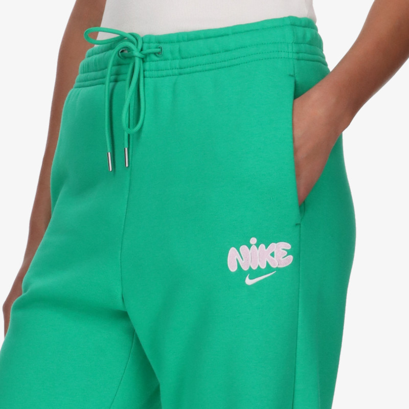 Nike Phoenix 