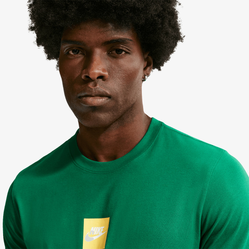 Nike Sportswear 