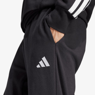 adidas Feelcozy 