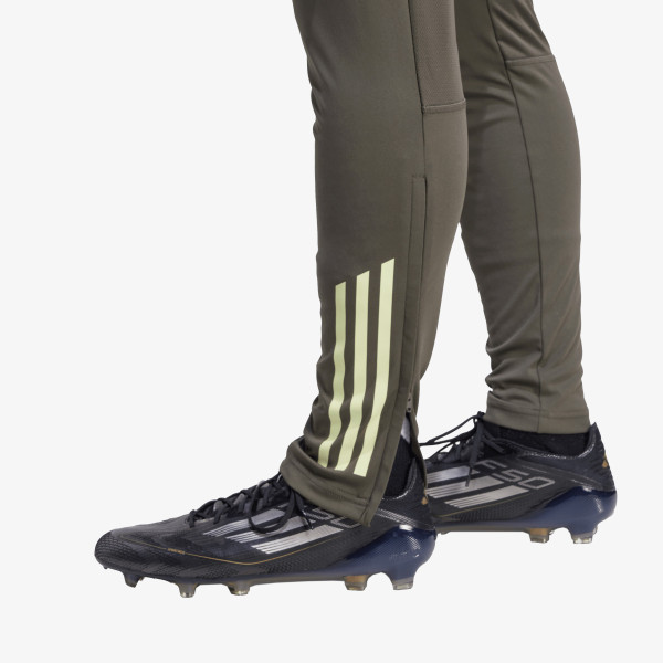 adidas REAL TR PNT 