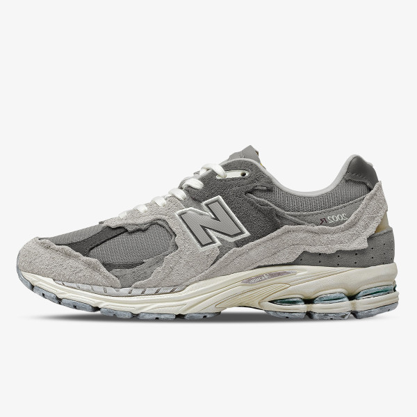 New Balance 2002R 