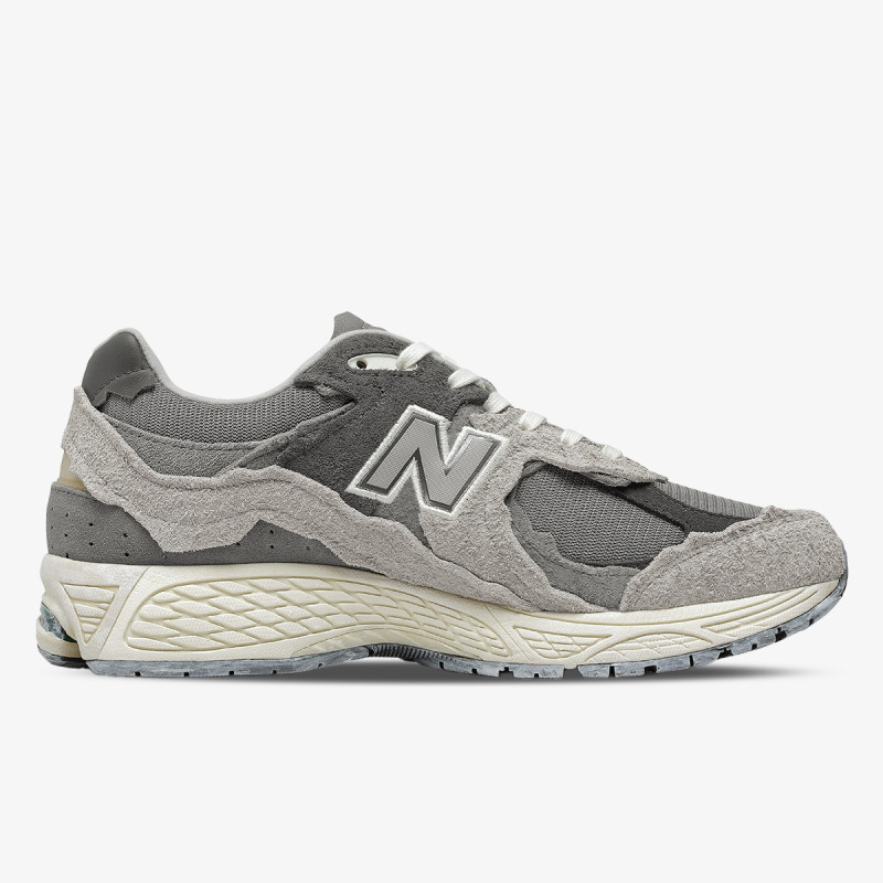 New Balance 2002R 