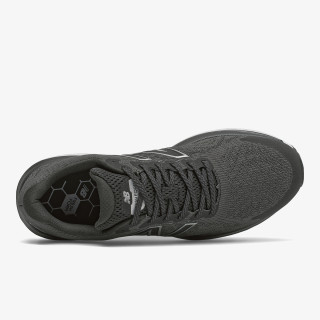 New Balance M 680 