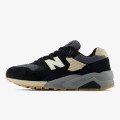 New Balance MT580 