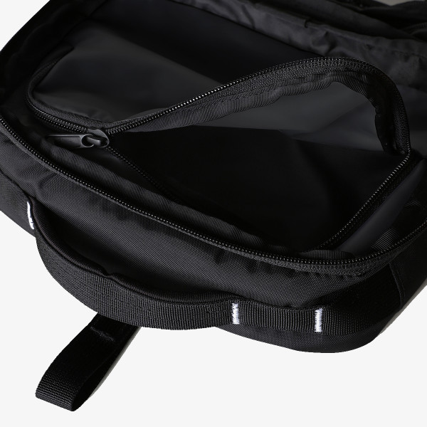 The North Face BASE CAMP VOYAGER DOPP KIT 
