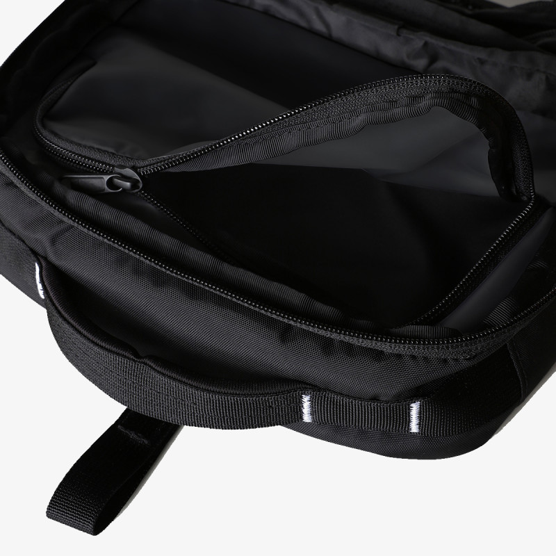 The North Face BASE CAMP VOYAGER DOPP KIT 