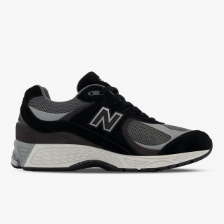 New Balance 2002R 