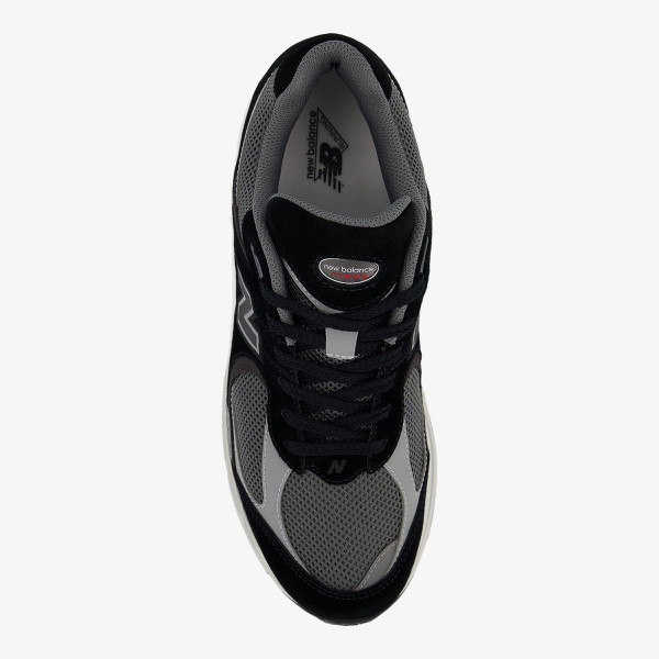 New Balance 2002R 