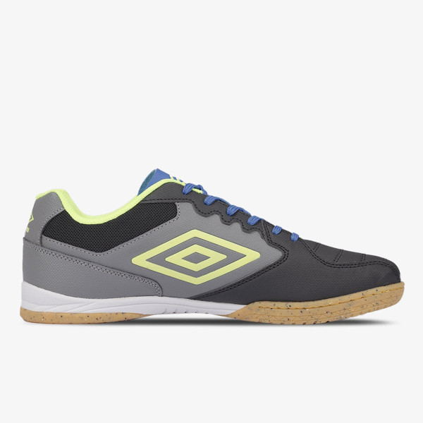 Umbro PIVOT IC 
