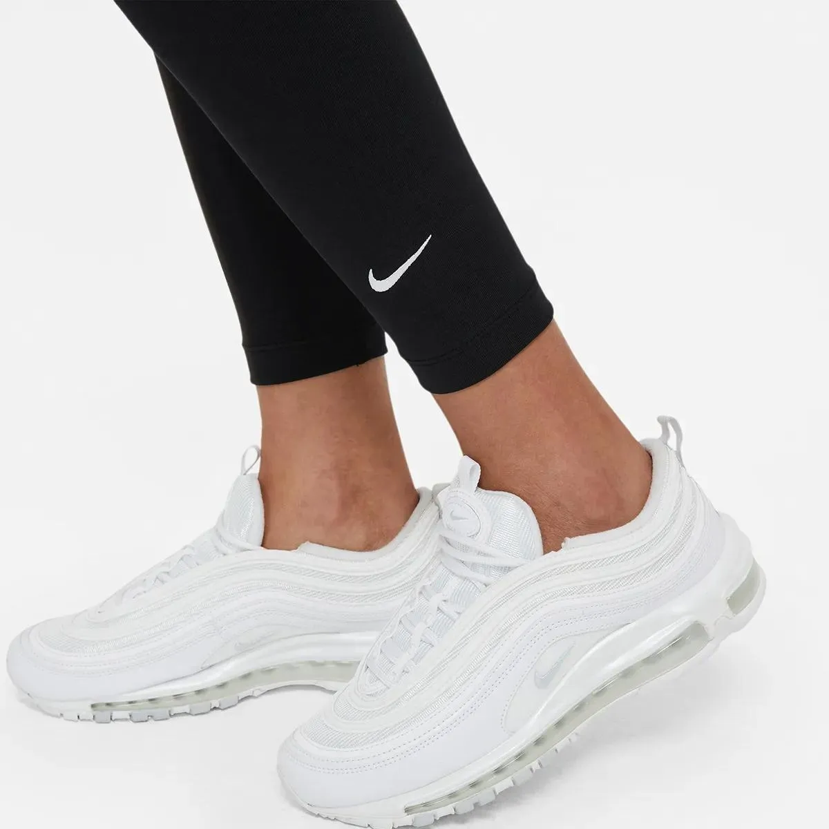 Nike Sportswear Essentual 
